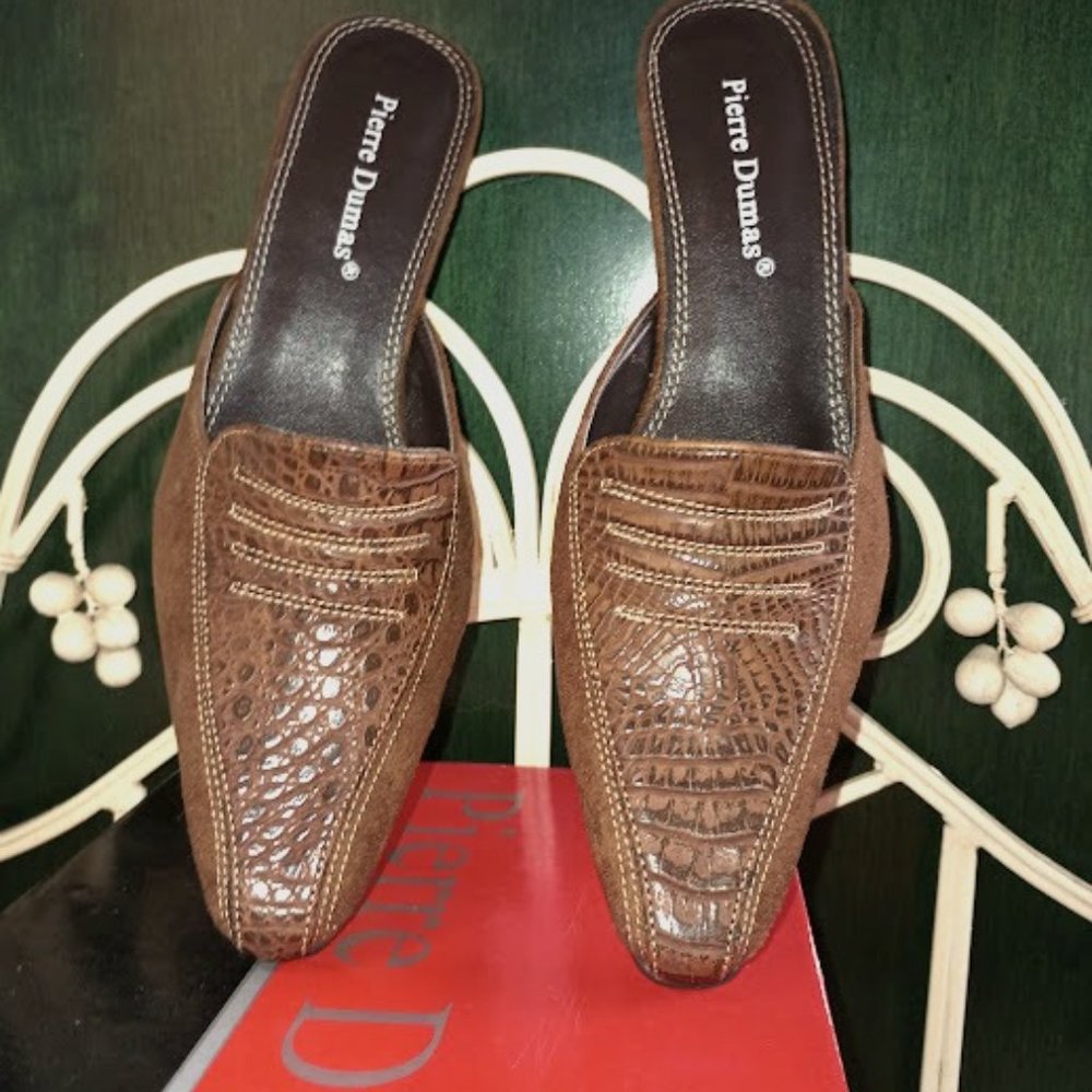 PIERRE DUMAS Brown Mules, Shoes size 6.5, Brand New!
